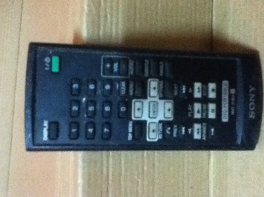 ขายรีโมท DVD ยี่ห้อ SONY รุ่น RMT-D183 ตัวละ 300.-