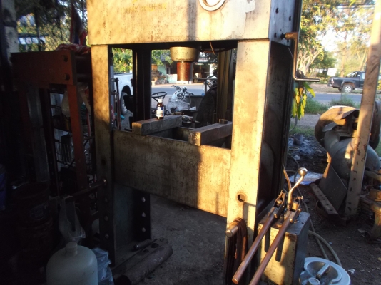 แท่นอัดไฮดรอลิค60ตัน