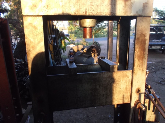 แท่นอัดไฮดรอลิค60ตัน