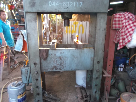 แท่นอัดไฮดรอลิค60ตัน