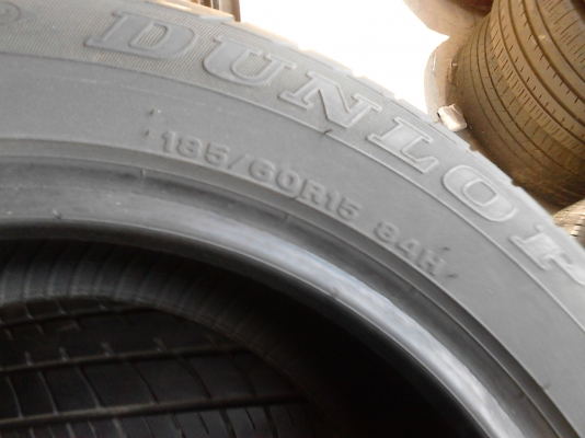 185/60R15 Dunlop spsport2030 ปี 2012 ชุด  4 เส้น  tel.081-427-3941