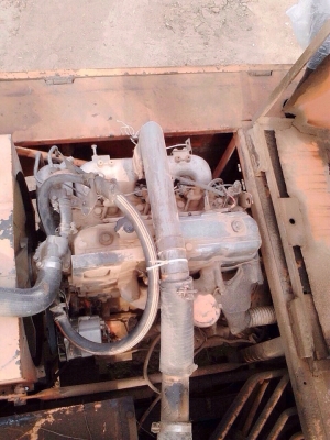 HITACHI UH025 PC 60 รถสภาพดีบอดี้เดิมๆพร้อมทำงานได้เลยครับ เครื่องแห้งแรงดีไม่เยิ้ม ปั๊มเดิมๆแห้งดีทำงานไม่โหลดครับ ภายในห้องเก๋งสะอาดคอนโทรลยาว ใช้งานง่ายคล่องตัวดี ภายนอกบอดี้สวยดีบูมอาร์มมีปะบ้างนิดหน่อยครับแต่พร้อมใช้งานได้ดี ช่วงล่างแน่นดี เฟลมสวยไม่