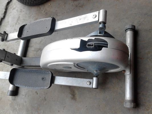 เครื่องออกกำลังกาย  tel.081-427-3941