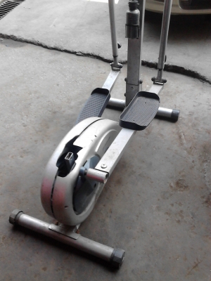 เครื่องออกกำลังกาย  tel.081-427-3941