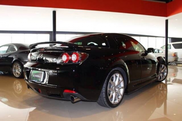 ขาย Mazda RX8 Minor Change ปี 2009 รถออกศูนย์ เกียร์ 6 สปีด ตัว top สุด เกียร์ A/T ภายในเบาะหนังสีแดงปรับไฟฟ้า มีเมโมรี่ เบาะอุ่น ซันลูฟ เครื่องเสียง Bose DVD กล้องถ้อย มัลติฟันชั่นครบ ชุดแต่ง Minor Change แท้รอบคัน สภาพเหมือนใหม่ รับประกันไม่เคยมีชน สภาพ