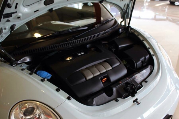 ขาย Volkswagen New Bettle Cabriolet เปิดประทุน ไมเนอร์เชน ตัวสุดท้ายก่อนเปลี่ยนโฉม สีฟ้า พาสเทล หายาก รถจดปี 2012 เครื่อง 2.0 ภายในเบาะหนังสีครีม จอ ไพโอเนีย ป๊อบอัพ ตัวท๊อปสุด หลังคาผ้าใบสีเทาหายากพับเก็บไฟฟ้า ล้อแม็กขอบ 18 พร้อมยางใหม่ 4 เส้น ชุดแต่งแท้ ขาย Volkswagen New Bettle Cabriolet เปิดประทุน ไมเนอร์เชน ตัวสุดท้ายก่อนเปลี่ยนโฉม สีฟ้า พาสเทล หายาก รถจดปี 2012 เครื่อง 2.0 ภายในเบาะหนังสีครีม จอ ไพโอเนีย ป๊อบอัพ ตัวท๊อปสุด หลังคาผ้าใบสีเทาหายากพับเก็บไฟฟ้า ล้อแม็กขอบ 18 พร้อมยางใหม่ 4 เส้น ชุดแต่งแท้