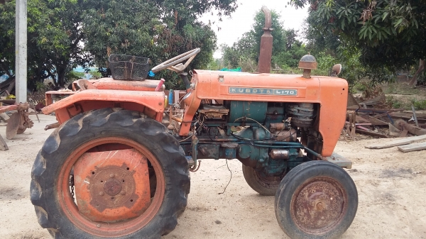 ขายรถไถคูโบต้าL170 สภาพตามรูป ราคานี้ไม่มีอีกเเล้ว