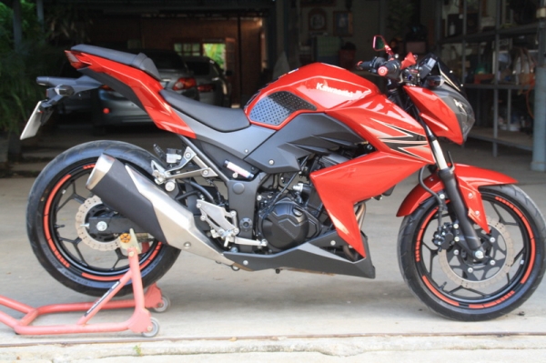 ขาย KAWASAKI Z250 ปี2013 สภาพนางฟ้า ใหม่มาก มือเดียวออกศูนย์ 109000