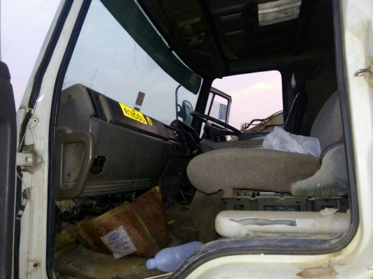 สิบล้อ ร็อค PZเครือง 6RB-240แรง 2เพา สภาพพร้อมใช้งาน ทะเบียนพร้อมโอน (หัวแคชซี) รายละเอียดจะเพิ่มอีก ครับ