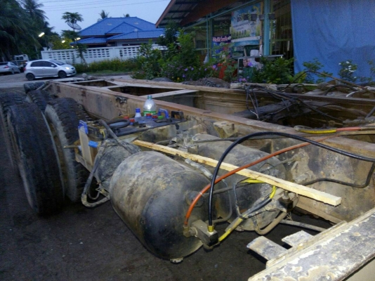 สิบล้อ ร็อค PZเครือง 6RB-240แรง 2เพา สภาพพร้อมใช้งาน ทะเบียนพร้อมโอน (หัวแคชซี) รายละเอียดจะเพิ่มอีก ครับ