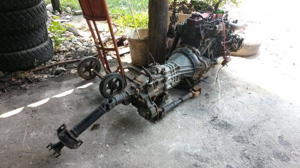 ขายเครื่องยนต์ นิสสันTD 23ชน เกียร์อีซูซุโฟร์วิว ขายเครื่องยนต์ นิสสันTD 23ชน เกียร์อีซูซุโฟร์วิว