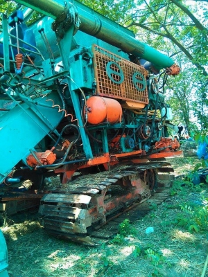 ขายรถเกี่ยวข้าว ไทยเจริญอุ้ม2.5ตัน เครื่อง195เทอร์โบ ช่างล่างตัวเดิน10 โซ่เปลี่ยนใหม่ ทำงานเร็ว สภาพพร้อมใช้งาน สนใจโทร 090-8588220คุณนะ 093-3258446คุณบิว ID:narong498 หรือ www.truck.in.th/498 หรือเพจFacebook ณรงค์ ซื้อขายรถมือสอง (เว็บไซต์ส่วนตัว)