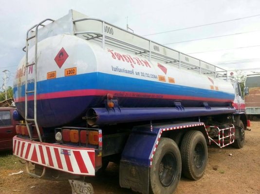 ขายรถน้ำมันHINO F18เครื่องHO7C 185แรง พ.เพาเวอร์ เบรกทิฟฟี่ เครื่องดี แคชซีสวย ถังน้ำมันบรรจุได้16,000ลิตร เอกสารพร้อมโอน 093-3258446 บิวตี้