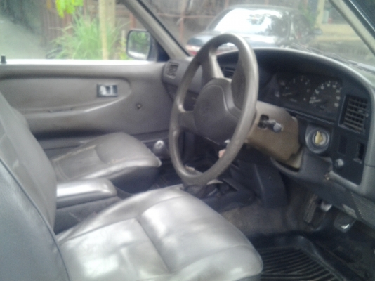 TOYOTA HILUX LN90 สภาพ สวยๆ พวงมาลัยเพาเวอร์ TOYOTA HILUX LN90 สภาพ สวยๆ พวงมาลัยเพาเวอร์