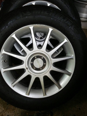 ล้อขอบ 16 5 รู 114 และ 5รู 100 พร้อมยางปี 12 ชุดล่ะ 4,800