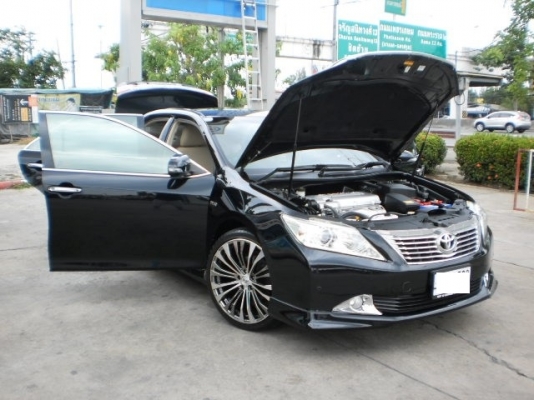 TOYOTA CAMRY 2.0 VVTI AUTO สภาพป้ายแดง TOYOTA CAMRY 2.0 VVTI AUTO สภาพป้ายแดง