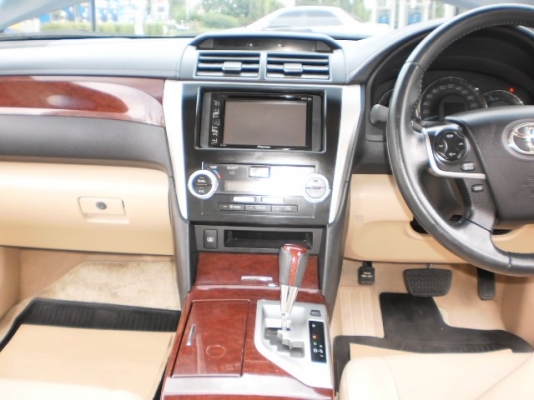 TOYOTA CAMRY 2.0 VVTI AUTO สภาพป้ายแดง TOYOTA CAMRY 2.0 VVTI AUTO สภาพป้ายแดง