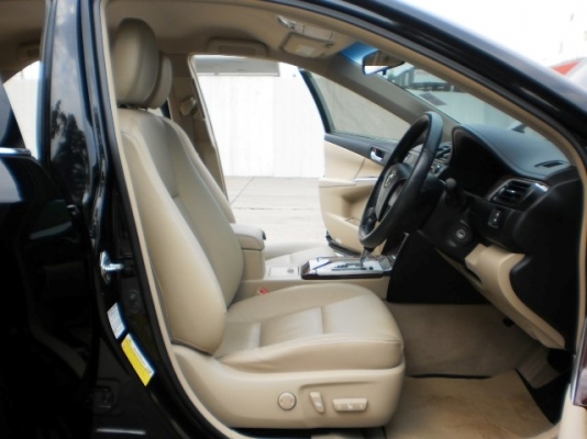 TOYOTA CAMRY 2.0 VVTI AUTO สภาพป้ายแดง TOYOTA CAMRY 2.0 VVTI AUTO สภาพป้ายแดง