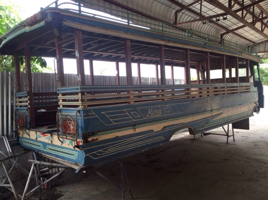 ขายถูกๆกระบะรถ 6 ล้อคลาสสิค