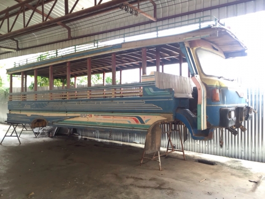 ขายถูกๆกระบะรถ 6 ล้อคลาสสิค