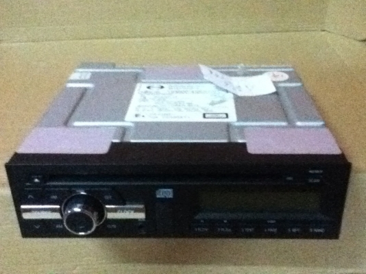 ขายวิทยุเดิมรถบรรทุก HINO(ฮีโน่)เล่น CD,MP3,USB *ไฟเข้า 24v * สภาพสวยจัดๆหาซื้อยาก ขาย 1800.-