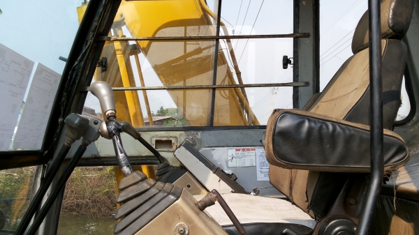 ขายด่วน รถแม็คโคร KOBELCO SK120 MARK /// มารค์ทีซีเรียสูงชั่วโม่งทำงานน้อย รถนอกนำเข้าไม่เคยใช้งานในเมืองไทยเลย ขายด่วน รถแม็คโคร KOBELCO SK120 MARK /// มารค์ทีซีเรียสูงชั่วโม่งทำงานน้อย รถนอกนำเข้าไม่เคยใช้งานในเมืองไทยเลย