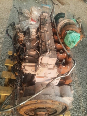 เครื่องยนต์ 260hp cummins c260-20