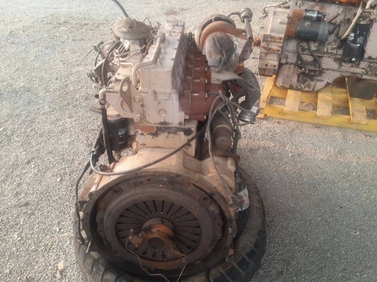 เครื่องยนต์ 260hp cummins c260-20