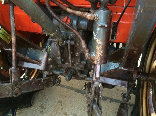 ขายครับ รถไถ KUBOTA GL22แรง เครื่องดีเกียร์ดี รถพร้อมใช้งาน สนใจติดต่อครับ