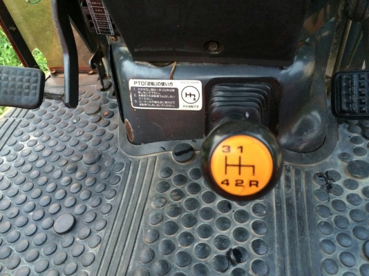 ขายครับ รถไถ KUBOTA GL22แรง เครื่องดีเกียร์ดี รถพร้อมใช้งาน สนใจติดต่อครับ