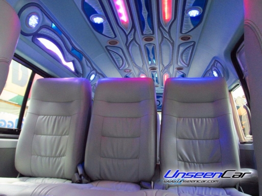 รถตู้ ดีเซลล์ ปี 2010 แต่ง วีไอพี สวยๆ ราคา พิเศษ TOYOTA COMMUTER  เบาะหนัง ราคา 849,000 บาท โทร 0922726669  ตันหยงค่ะ