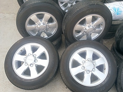 ขายล้อแม็กISUZU ขอบ16 พร้อมยางปี13  4 ล้อ