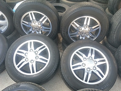 ขายล้อแม็กISUZU HI Lender16 พร้อมยางปี13 4 ล้อ