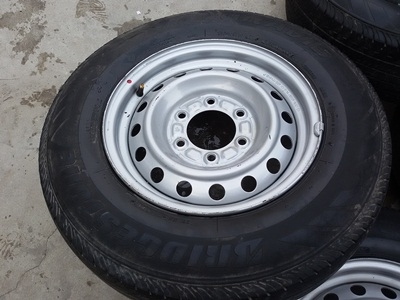 ขายล้อกะทะ15 6รู พร้อมยาง195R15 4ล้อ ขายล้อกะทะ15 6รู พร้อมยาง195R15 4ล้อ
