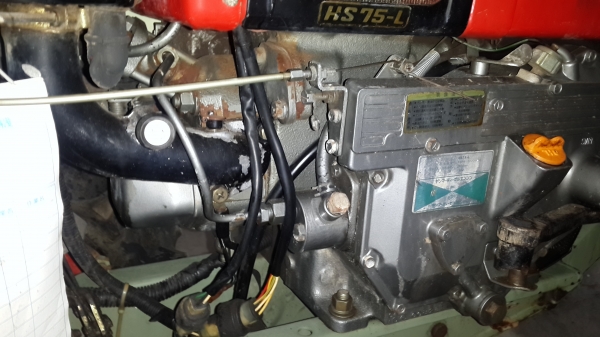 รถเก็บหญ้า ดีเชล สตาร์ตกุแญแจ รถเก็บหญ้า ดีเชล สตาร์ตกุแญแจ