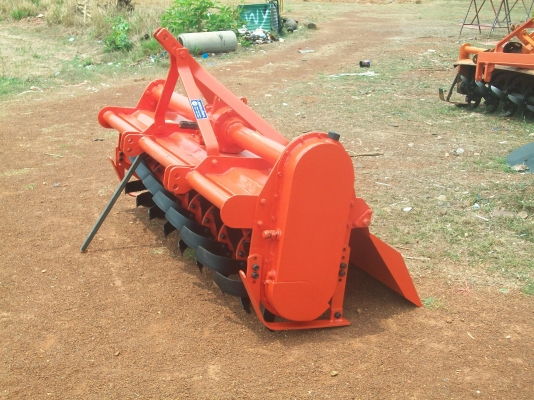 ขายโรตารี่่1.80 เมตรตราช้างใส่กับรถไถ 45 -47แรงยอยใหม่