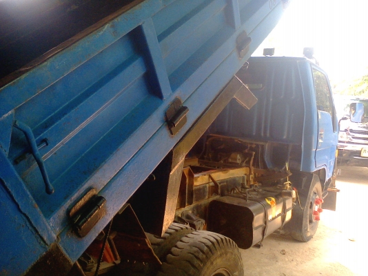 TOYOTA BU 61 ดั๊ม3คิวพร้อมใช้ปี 35 เล่มพร้อมจัดได้210000