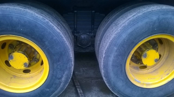 ขายรถพ่วง แม่ลูกไม่ดั้ม HINO FM3M เครื่องเดิม M10C 240 แรงม้า เกียร์เดิม สโลว์เดิม คัสซีสวยจัดตลอดเส้น ยางเรเดียลเต็ม ทะเบียนพร้อมโอนครับ