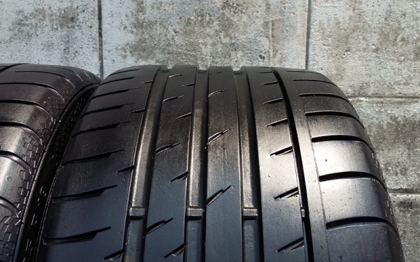 ยาง,265-35-18 Continental Contact 3 ดอกหนาปี12หนึ่งคู่ 3,800 ยาง,265-35-18 Continental Contact 3 ดอกหนาปี12หนึ่งคู่ 3,800