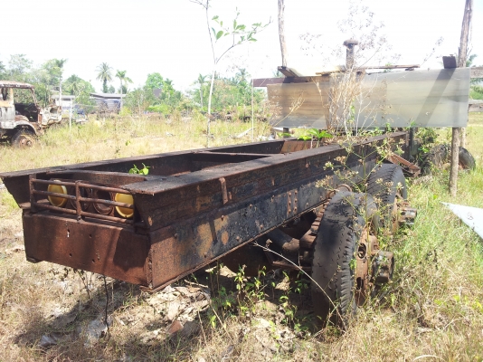 ขายช่วงล่าง2เพลาCW30พร้อมเครื่องตามสภาพ