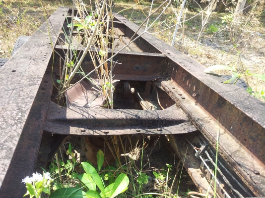 ขายช่วงล่าง2เพลาCW30พร้อมเครื่องตามสภาพ