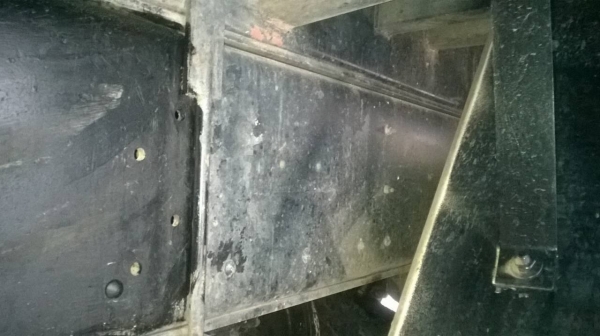 ขายรถพ่วง แม่ลูกไม่ดั้ม ISUZU DECA 270 เครื่องส้ม ปี 45 เกียร์เดิม ZF คัสซีสวยตลอดเส้น ยางเต็ม แอร์เย็น ทะเบียนพร้อมโอนครับ