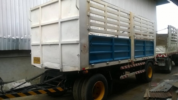 ขายรถพ่วง แม่ลูกไม่ดั้ม ISUZU DECA 270 เครื่องส้ม ปี 45 เกียร์เดิม ZF คัสซีสวยตลอดเส้น ยางเต็ม แอร์เย็น ทะเบียนพร้อมโอนครับ