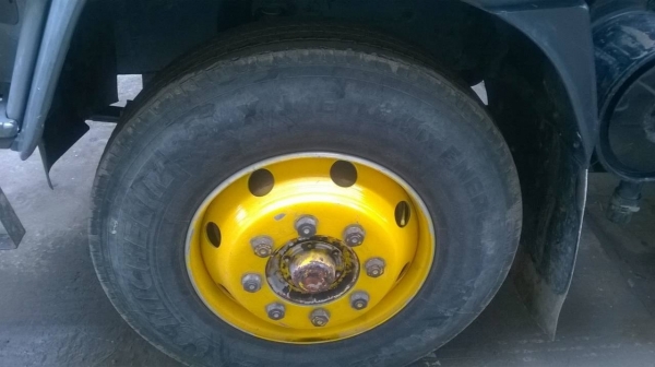 ขายรถพ่วง แม่ลูกไม่ดั้ม ISUZU DECA 270 เครื่องส้ม ปี 45 เกียร์เดิม ZF คัสซีสวยตลอดเส้น ยางเต็ม แอร์เย็น ทะเบียนพร้อมโอนครับ