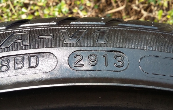 ยาง,205-45-17 MAXXIS MA-V1 ดอกหนาปี13แก่ๆหนึ่งคู่ 2,200 ยาง,205-45-17 MAXXIS MA-V1 ดอกหนาปี13แก่ๆหนึ่งคู่ 2,200