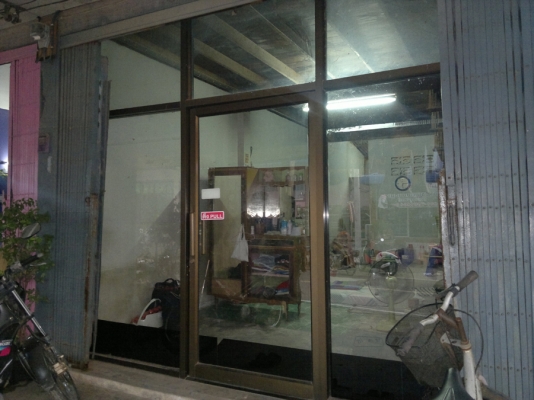 โคราช ขายกระจกแต่งหน้าร้าน ลดเหลือ 4000 โคราช ขายกระจกแต่งหน้าร้าน ลดเหลือ 4000