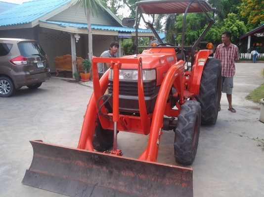 คูโบต้าL4508 พร้อมใบมีด ผาน โรตารี  อุปกรณ์3รายการไปเลยครับพร้อมเล่มทะเบียนครับ
