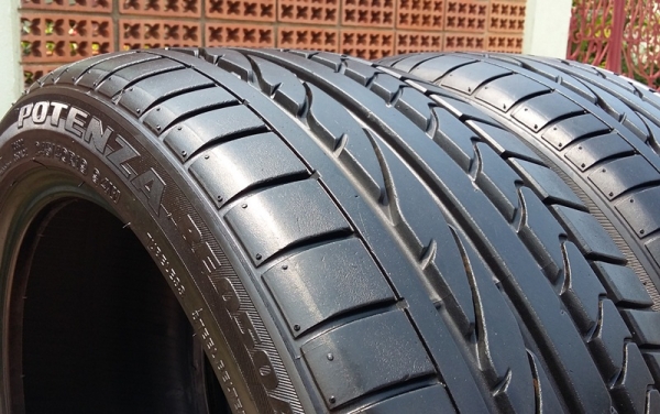 ยาง,245-40-19 BRIDGESTONE"RE050A ดอกหนาหนึ่งคู่ 4,200