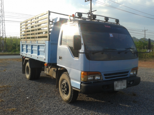 ขายรถบรรทุก6ล้อดั้ม