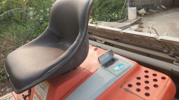 ขายรถดำนา kubota  6 แถว รุ่น spa 65